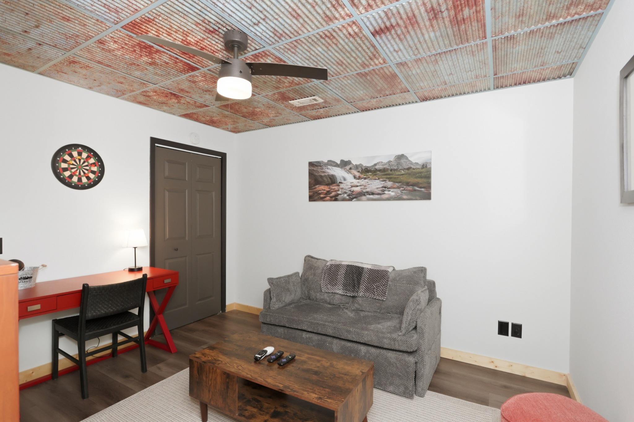Flexible bonus room