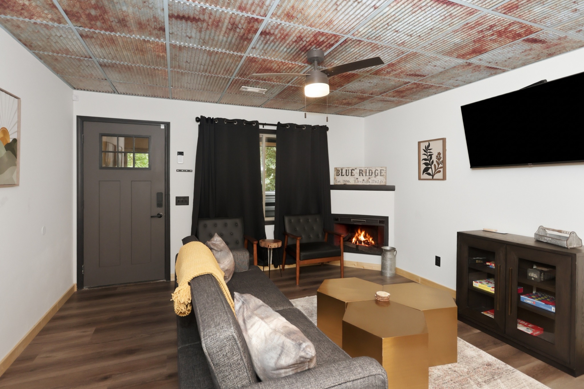 Second living room with fireplace